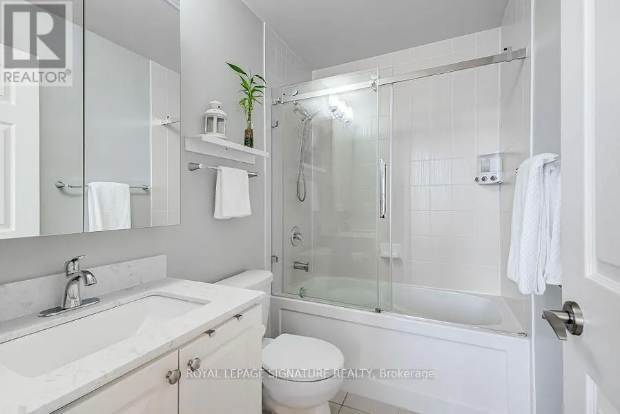 1805 - 339 RATHBURN ROAD W