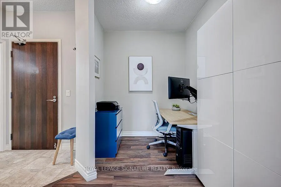 1805 - 339 RATHBURN ROAD W