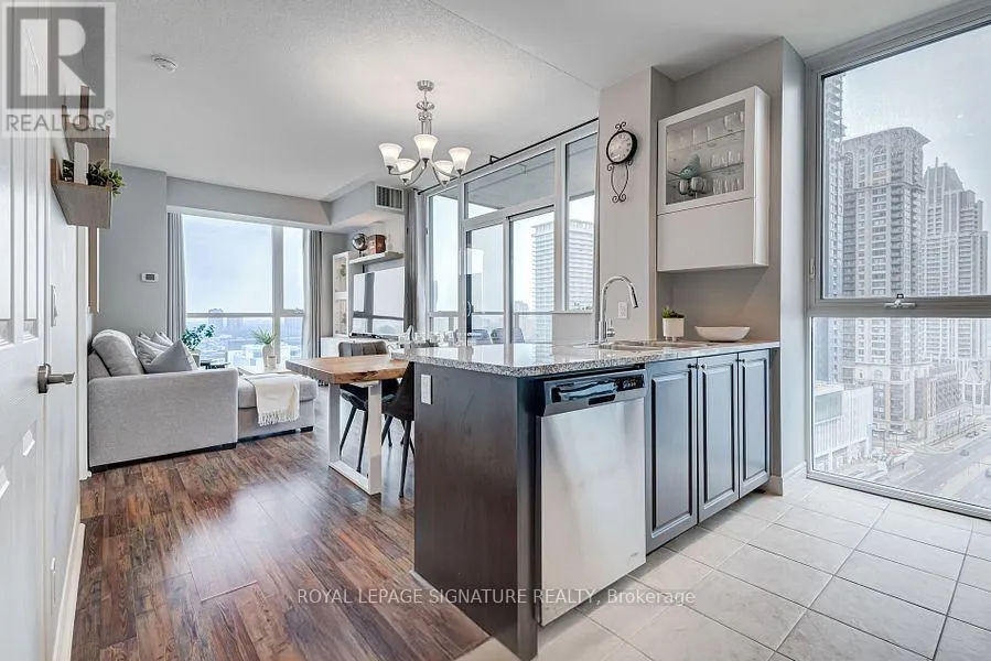 1805 - 339 RATHBURN ROAD W