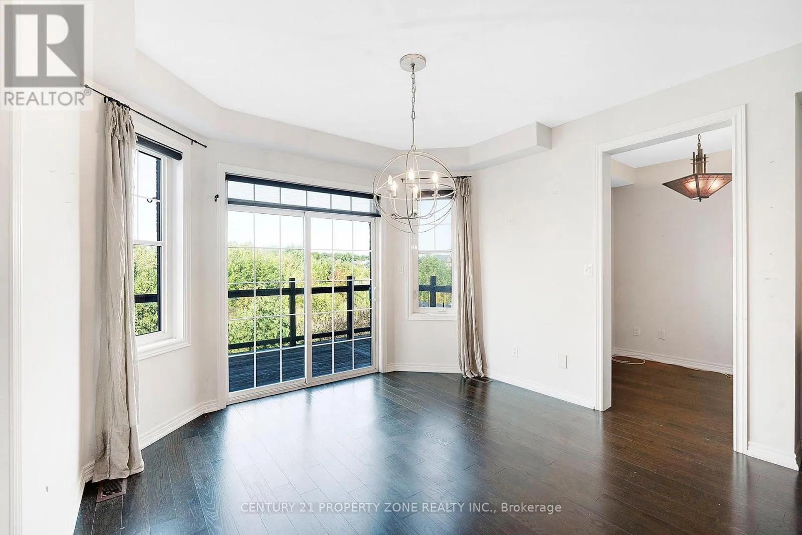 401 BAYLIS COURT