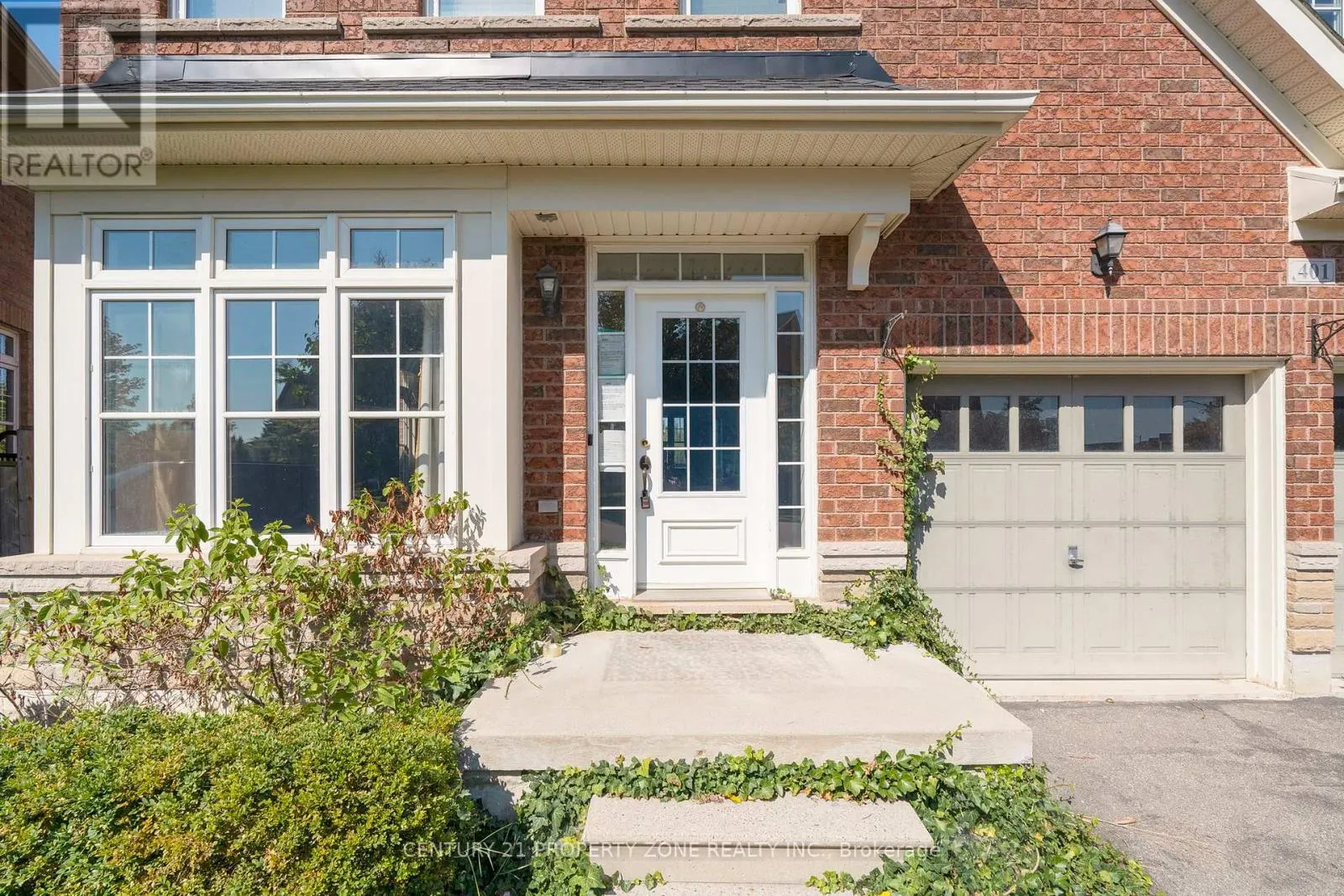 401 BAYLIS COURT