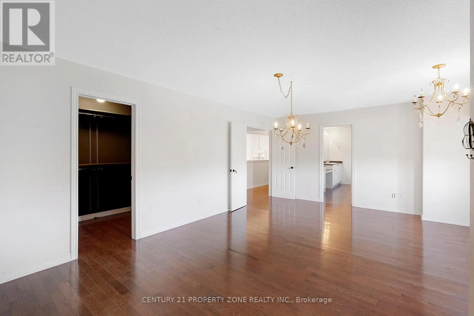 401 BAYLIS COURT