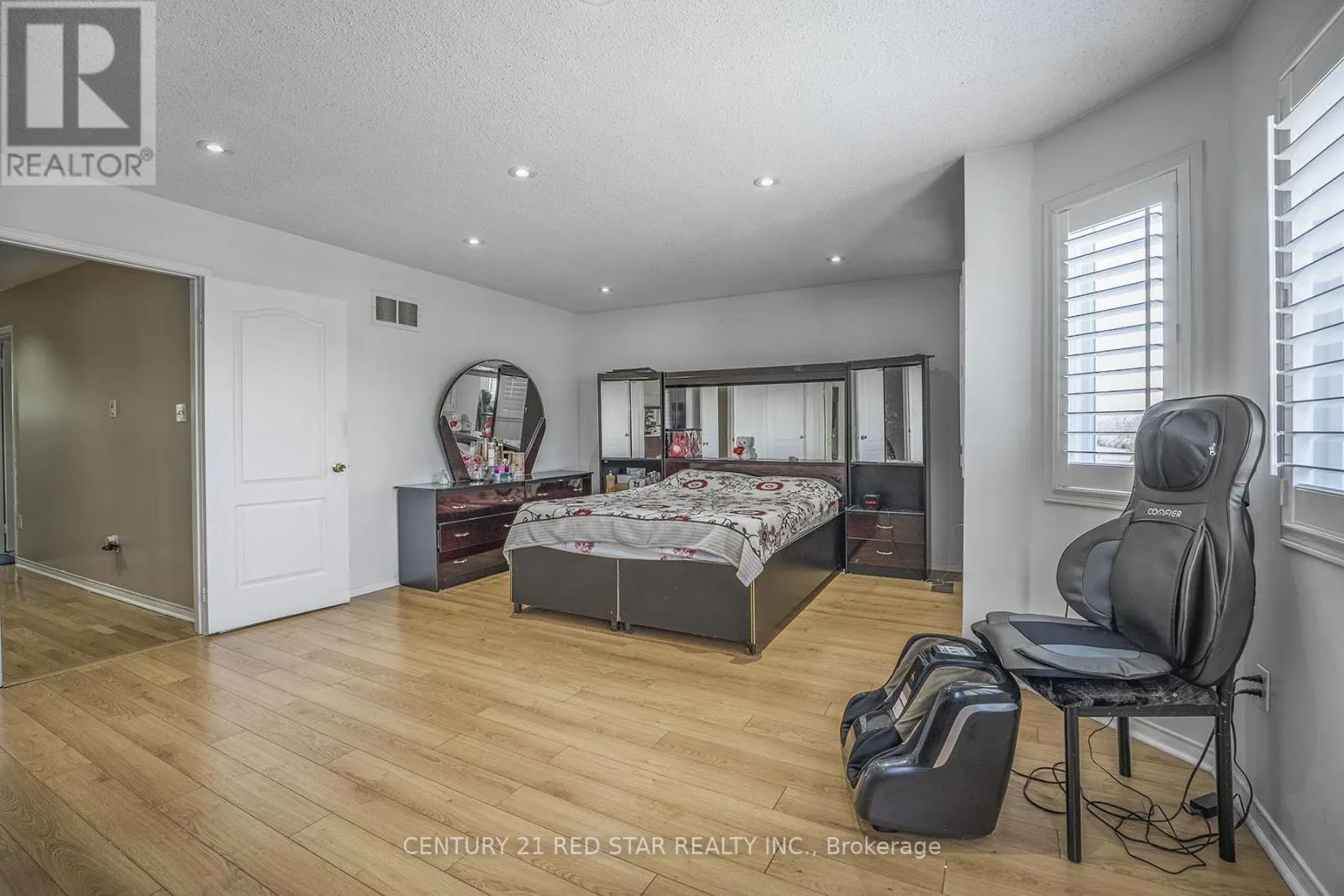36 FIELD THISTLE DRIVE