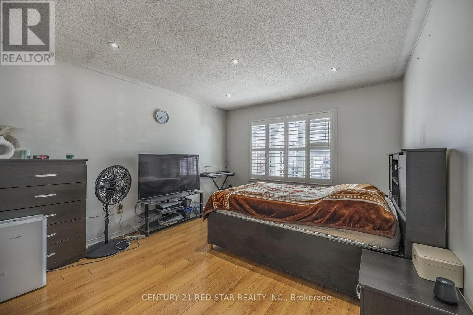 36 FIELD THISTLE DRIVE