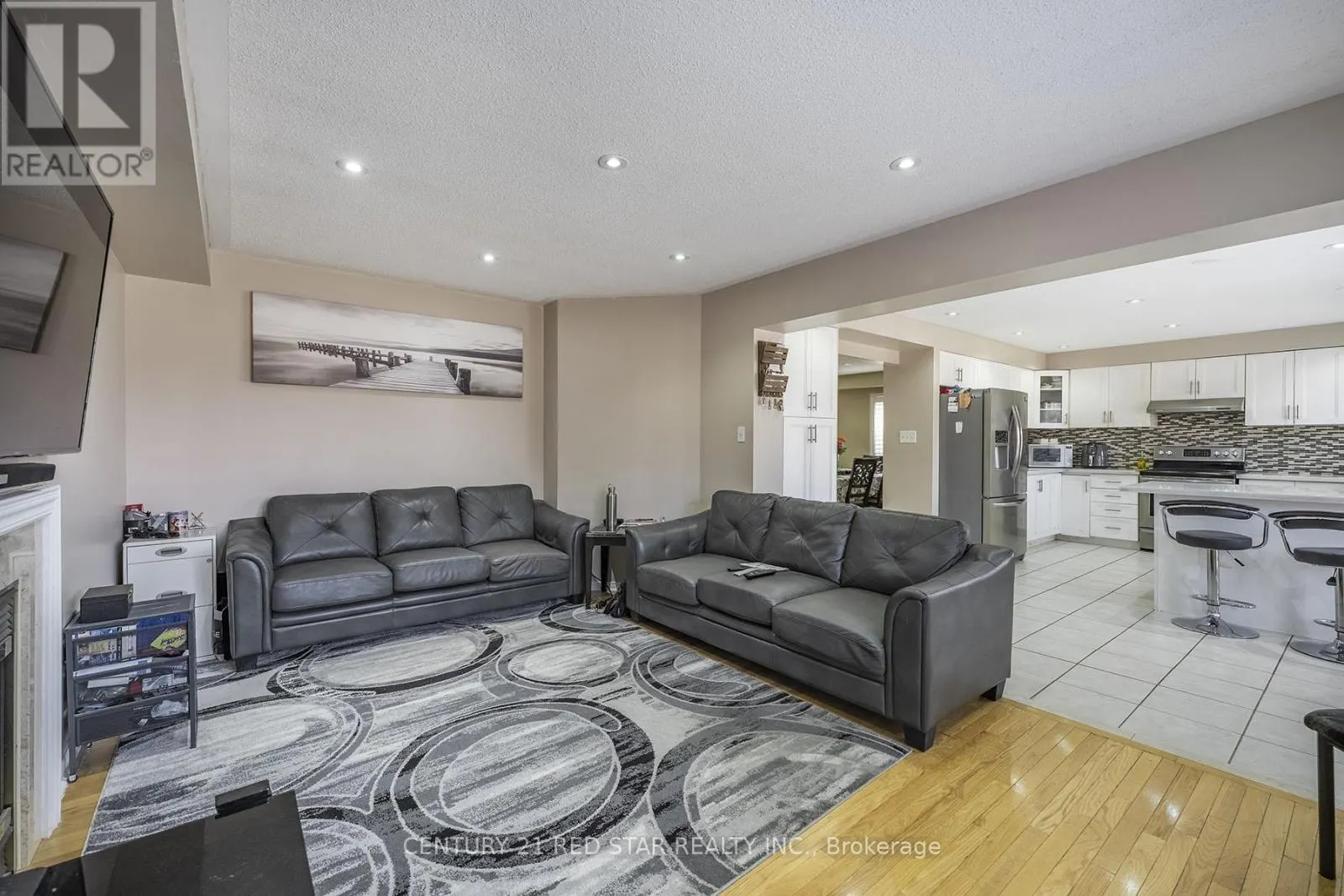 36 FIELD THISTLE DRIVE