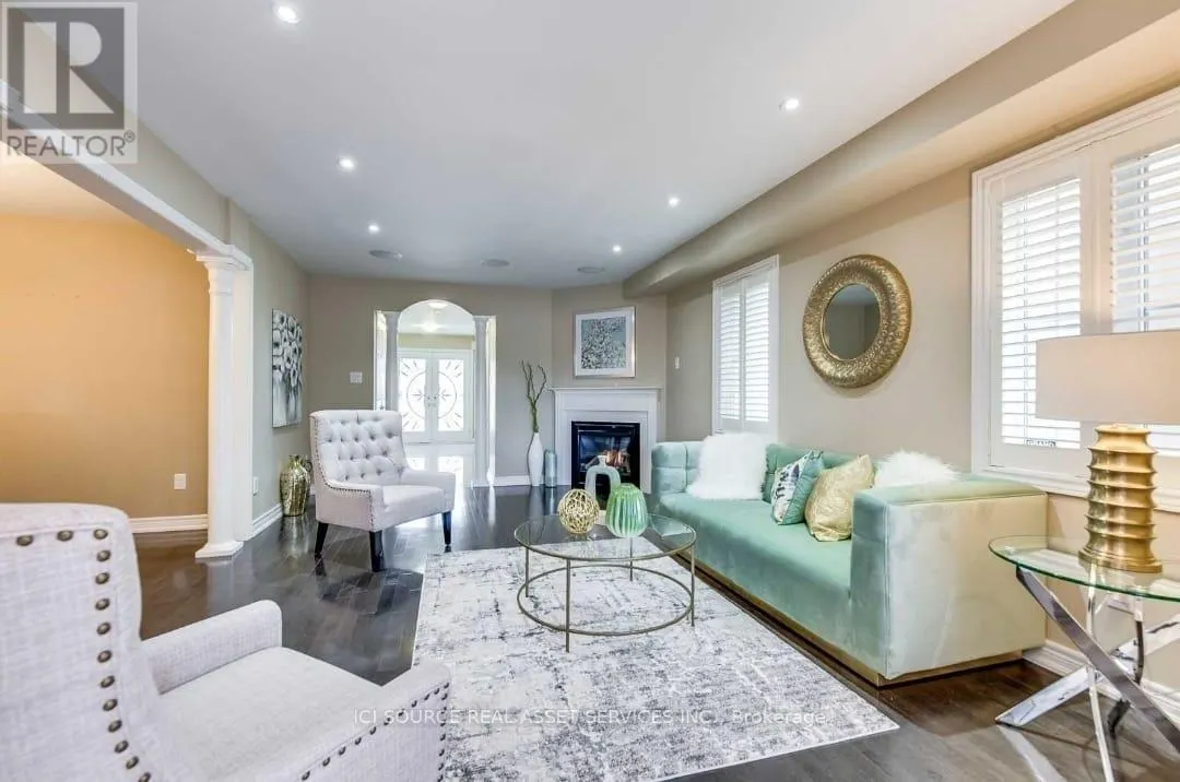 38 BEACHVILLE CIRCLE