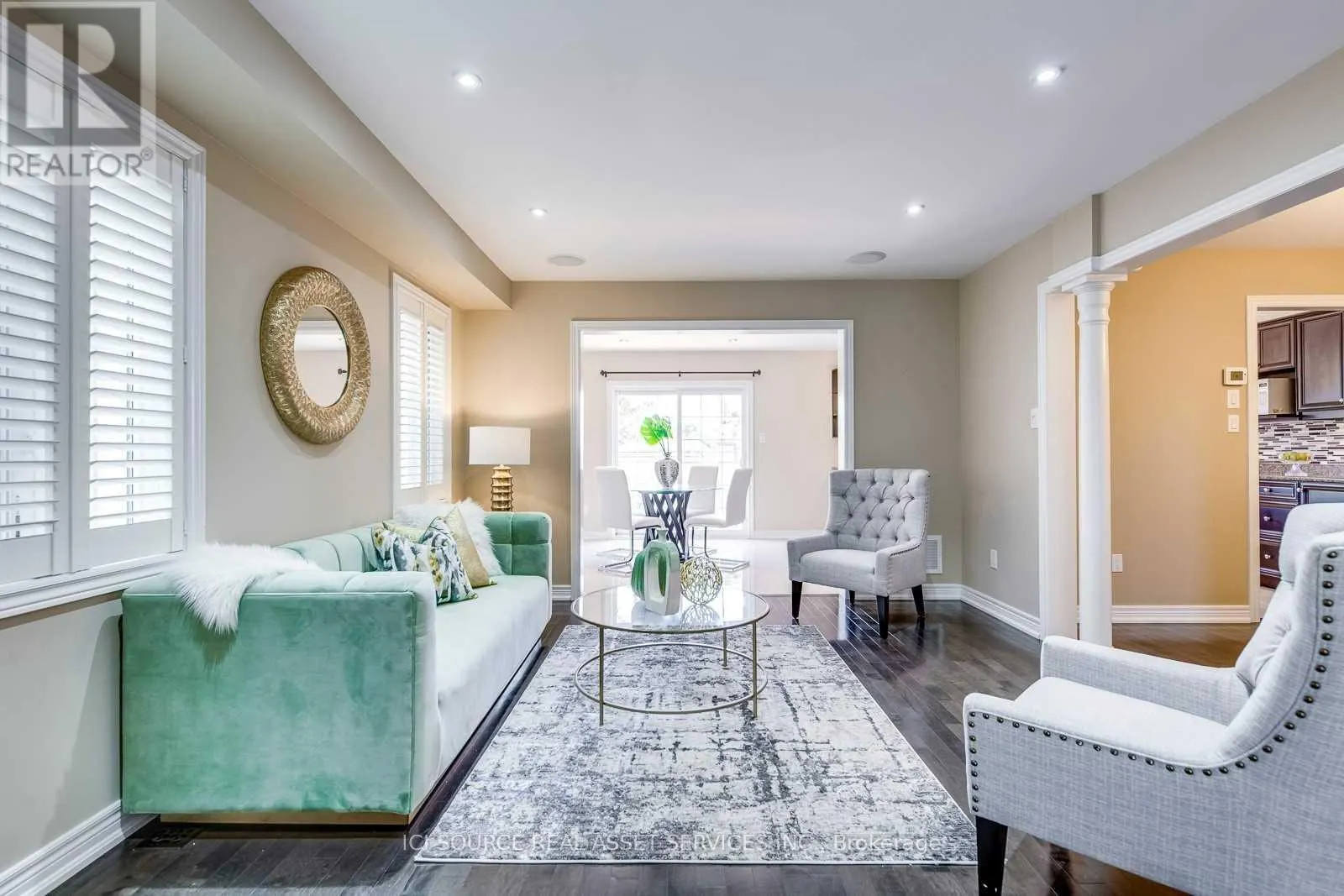 38 BEACHVILLE CIRCLE