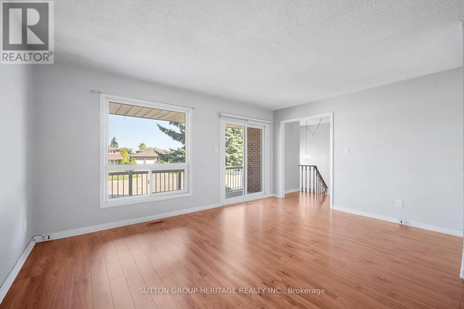 8 POINSETTIA PLACE