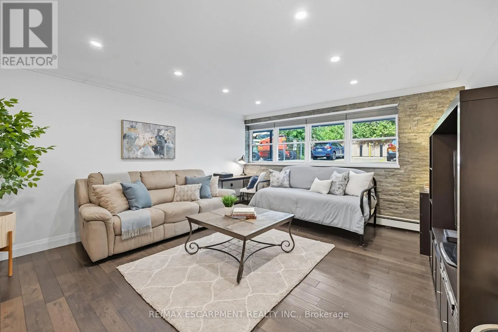 104 - 1377 LAKESHORE ROAD