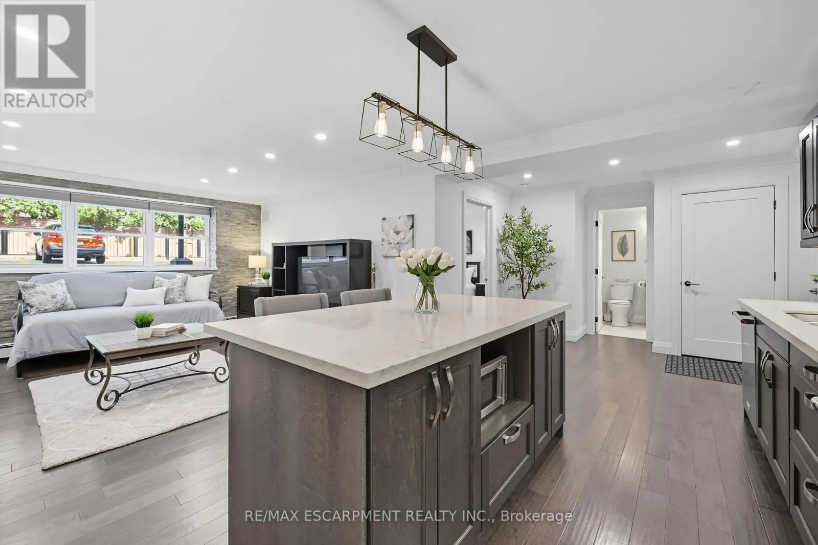104 - 1377 LAKESHORE ROAD