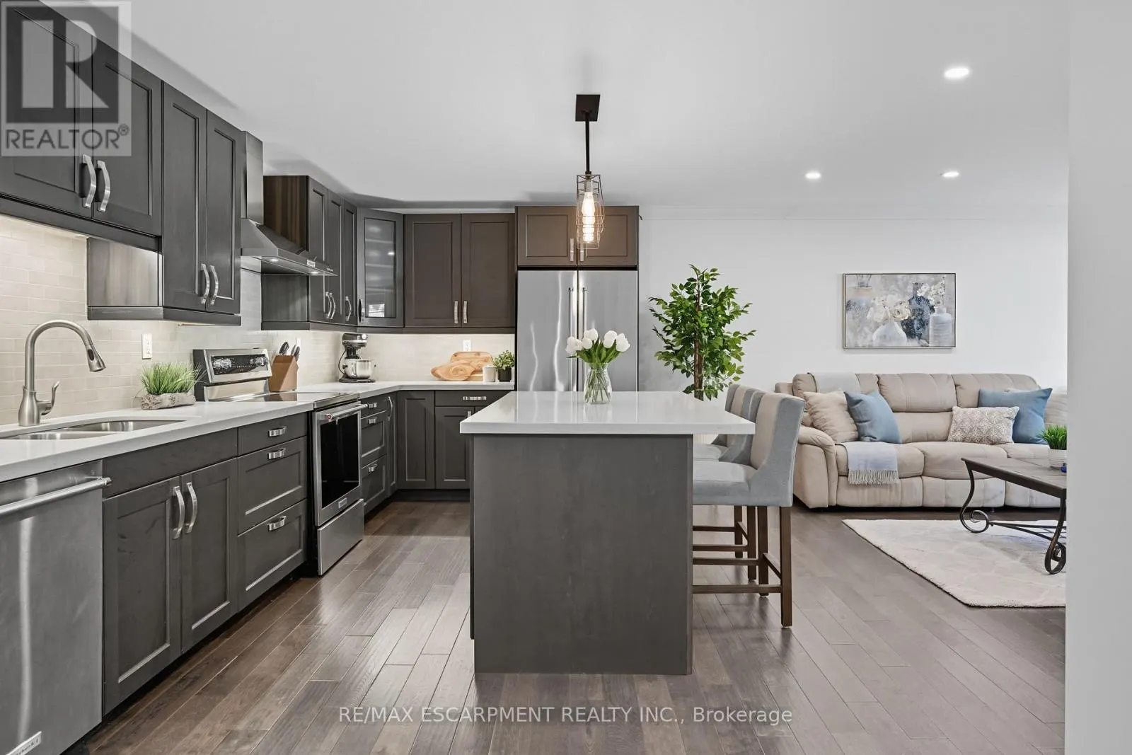 104 - 1377 LAKESHORE ROAD