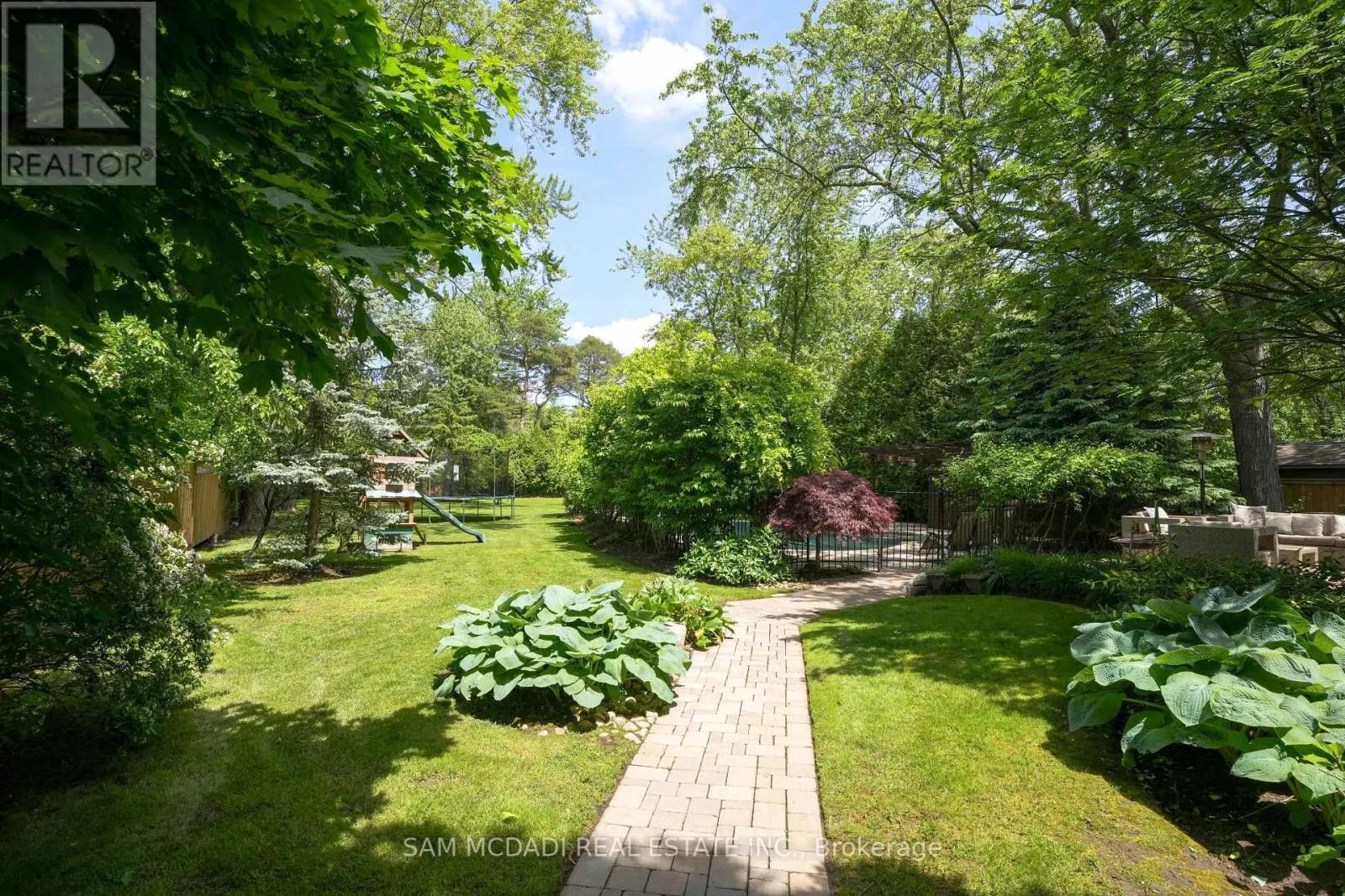 1497 INDIAN GROVE