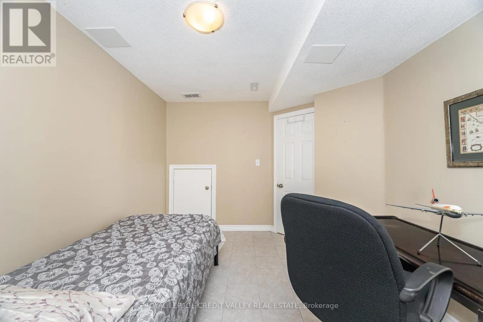 91 TRAILSIDE WALK