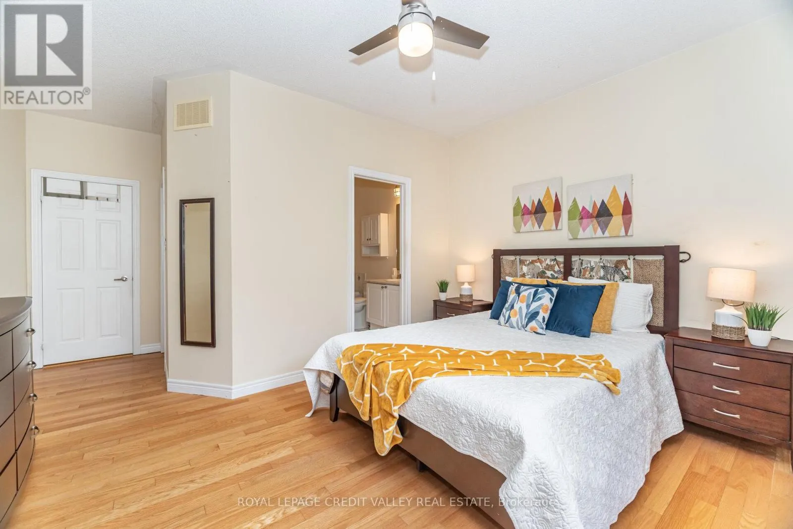 91 TRAILSIDE WALK