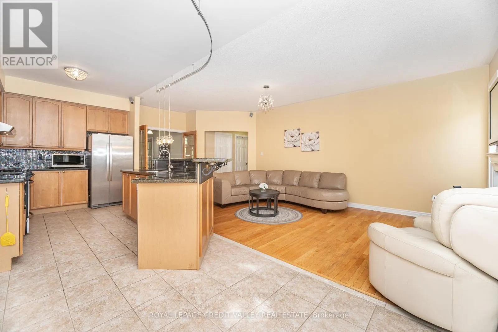 91 TRAILSIDE WALK