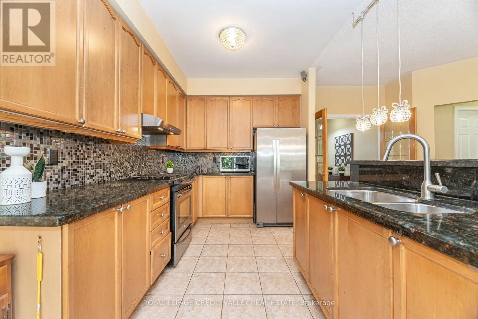91 TRAILSIDE WALK