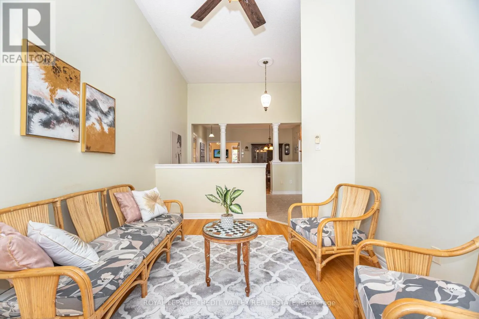 91 TRAILSIDE WALK