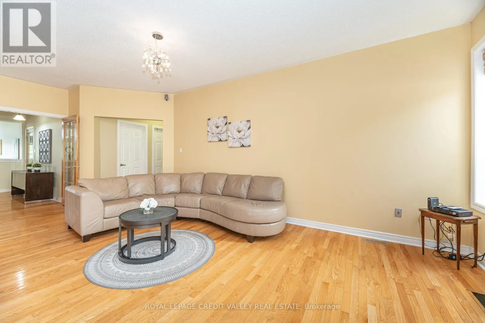 91 TRAILSIDE WALK