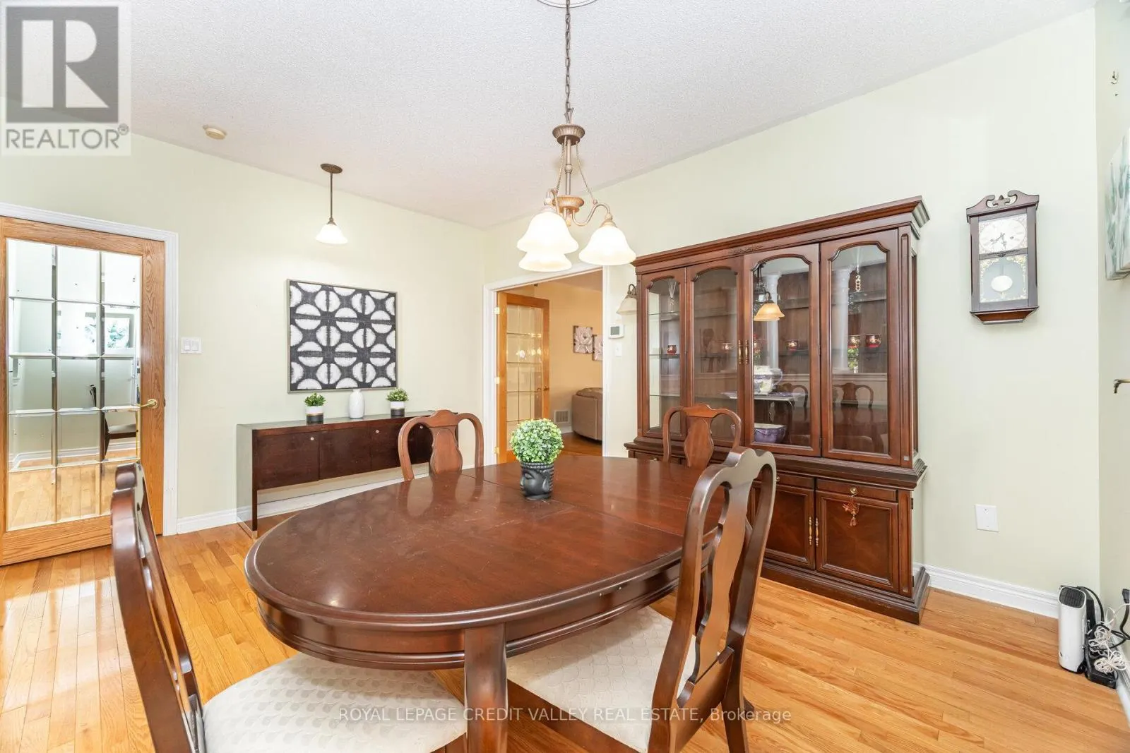 91 TRAILSIDE WALK