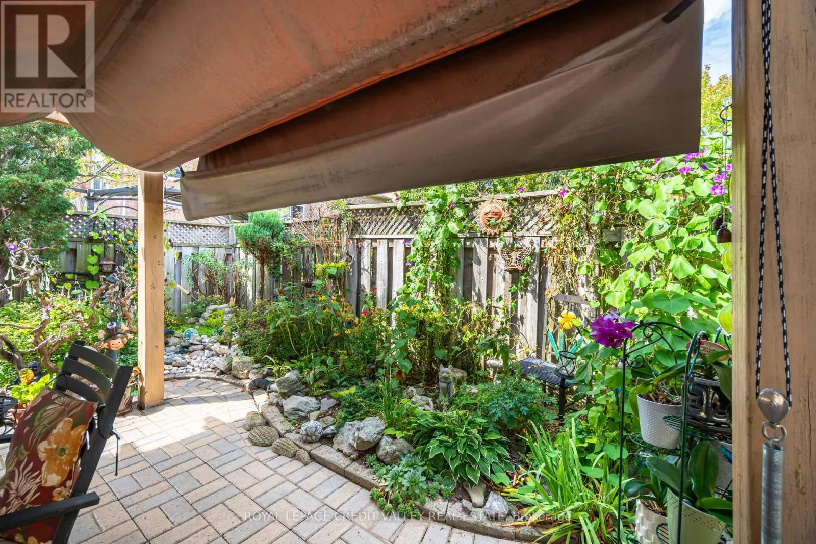 91 TRAILSIDE WALK