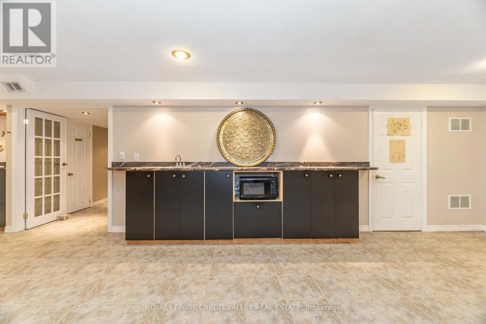 91 TRAILSIDE WALK