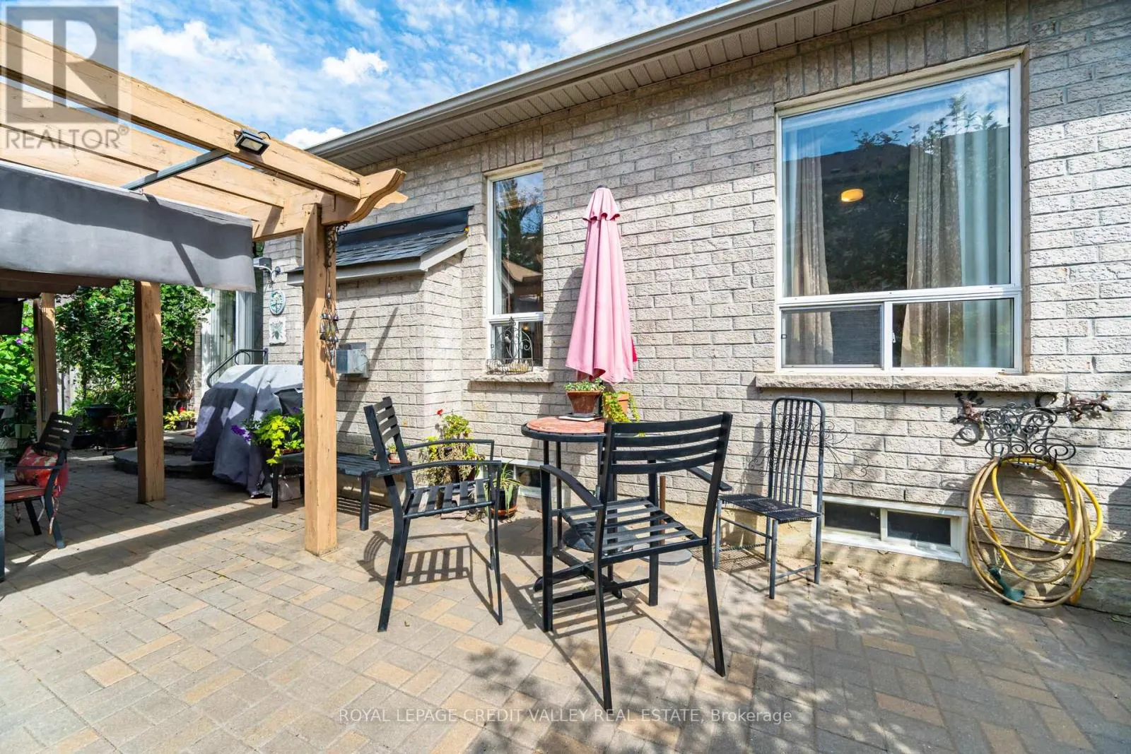 91 TRAILSIDE WALK