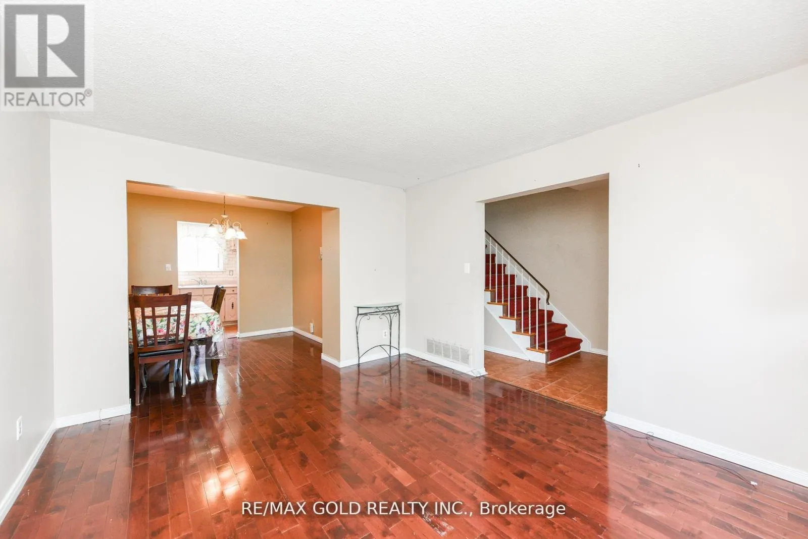 29 GLENMORE CRESCENT