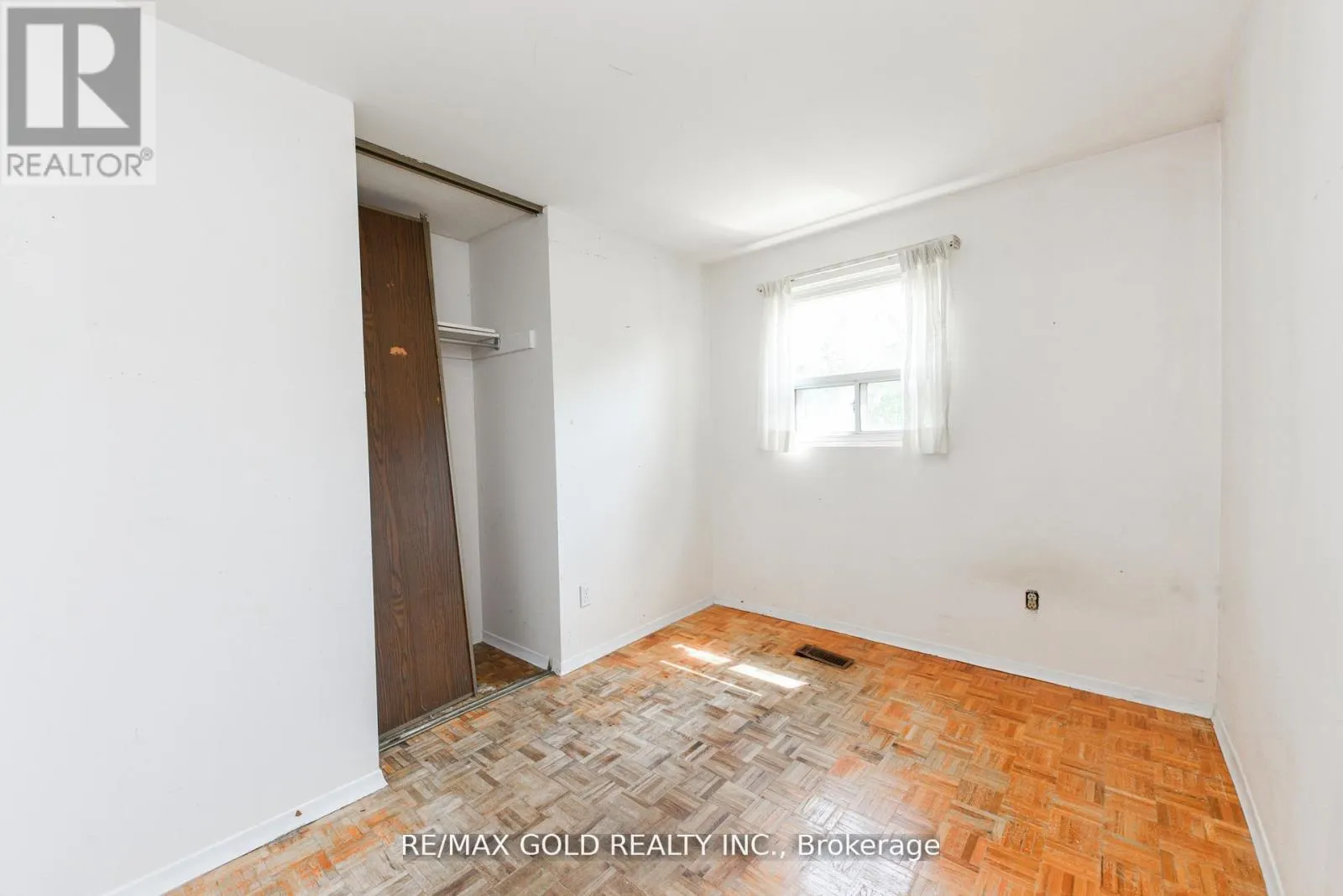 29 GLENMORE CRESCENT