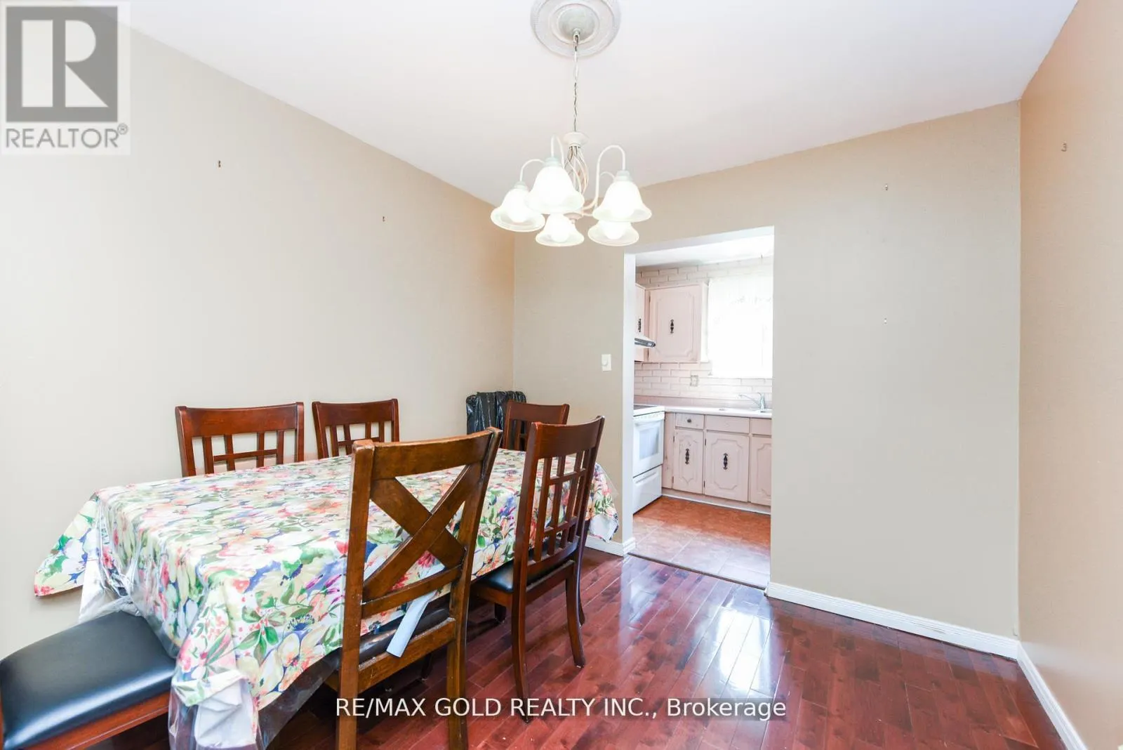 29 GLENMORE CRESCENT