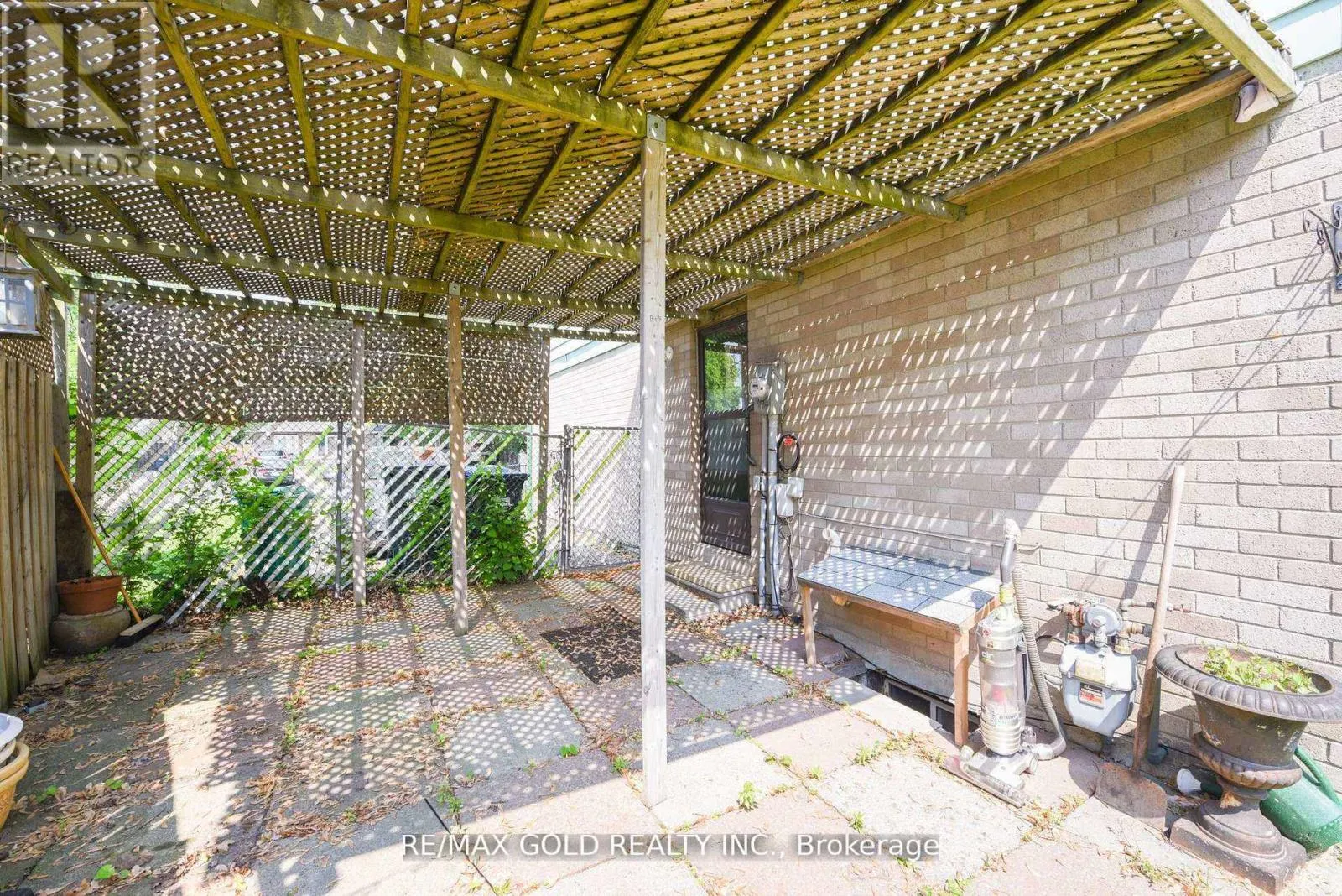 29 GLENMORE CRESCENT