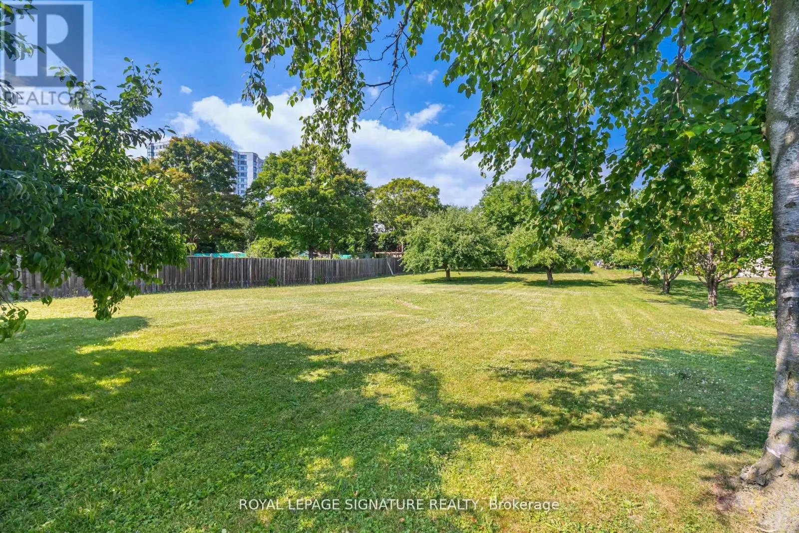 4097 HICKORY DRIVE
