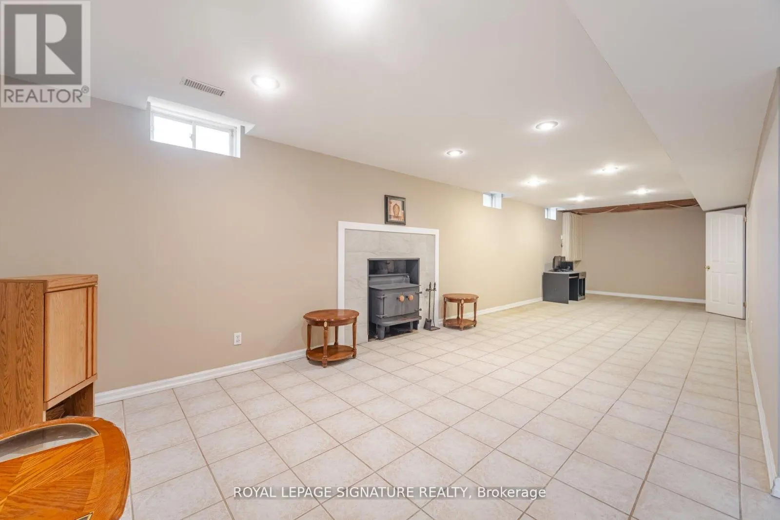 4097 HICKORY DRIVE