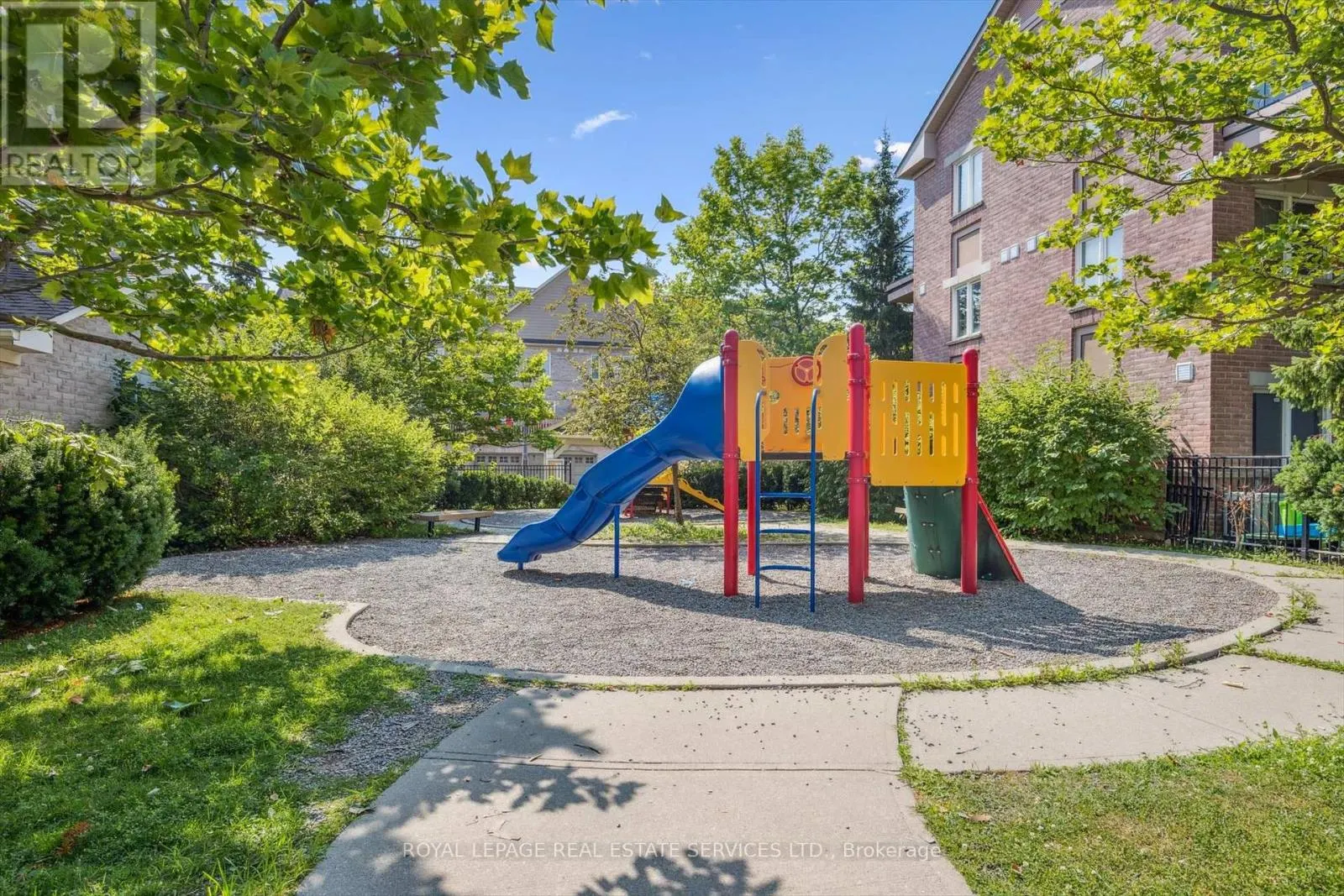 325 - 4975 SOUTHAMPTON DRIVE