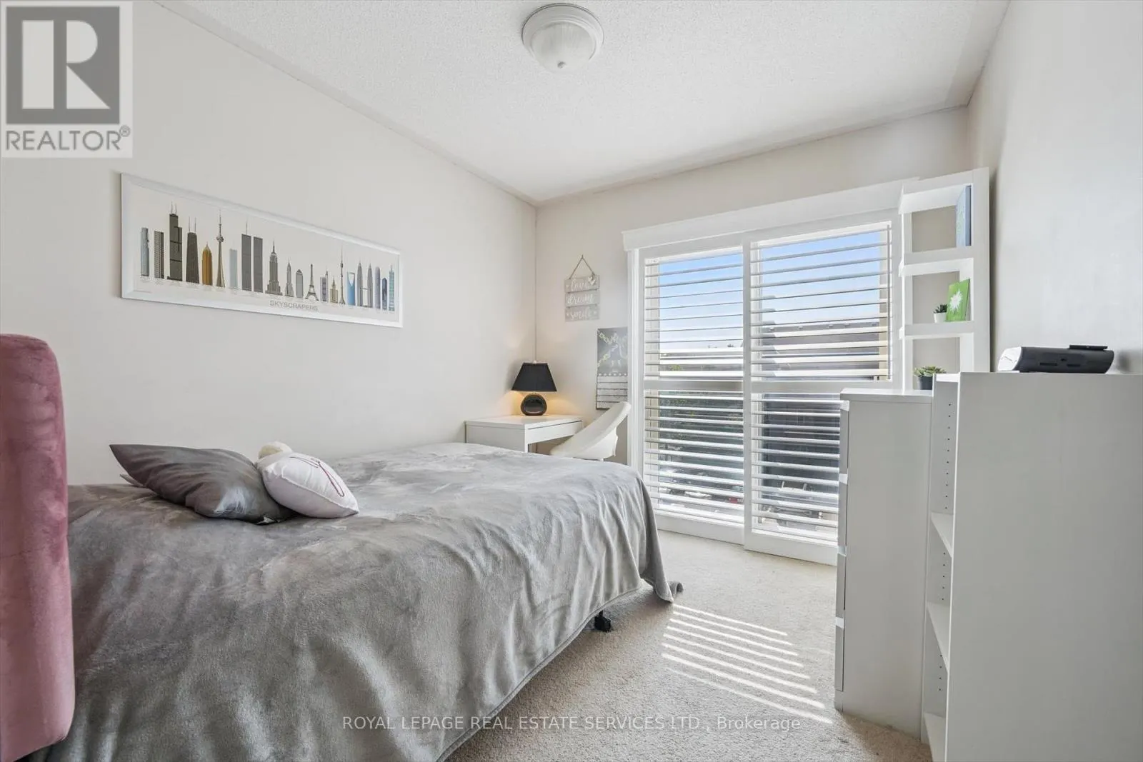 325 - 4975 SOUTHAMPTON DRIVE