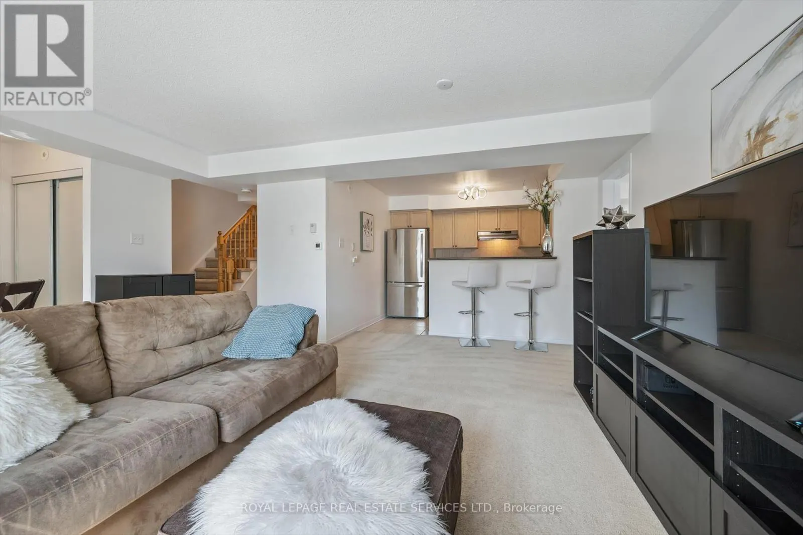325 - 4975 SOUTHAMPTON DRIVE