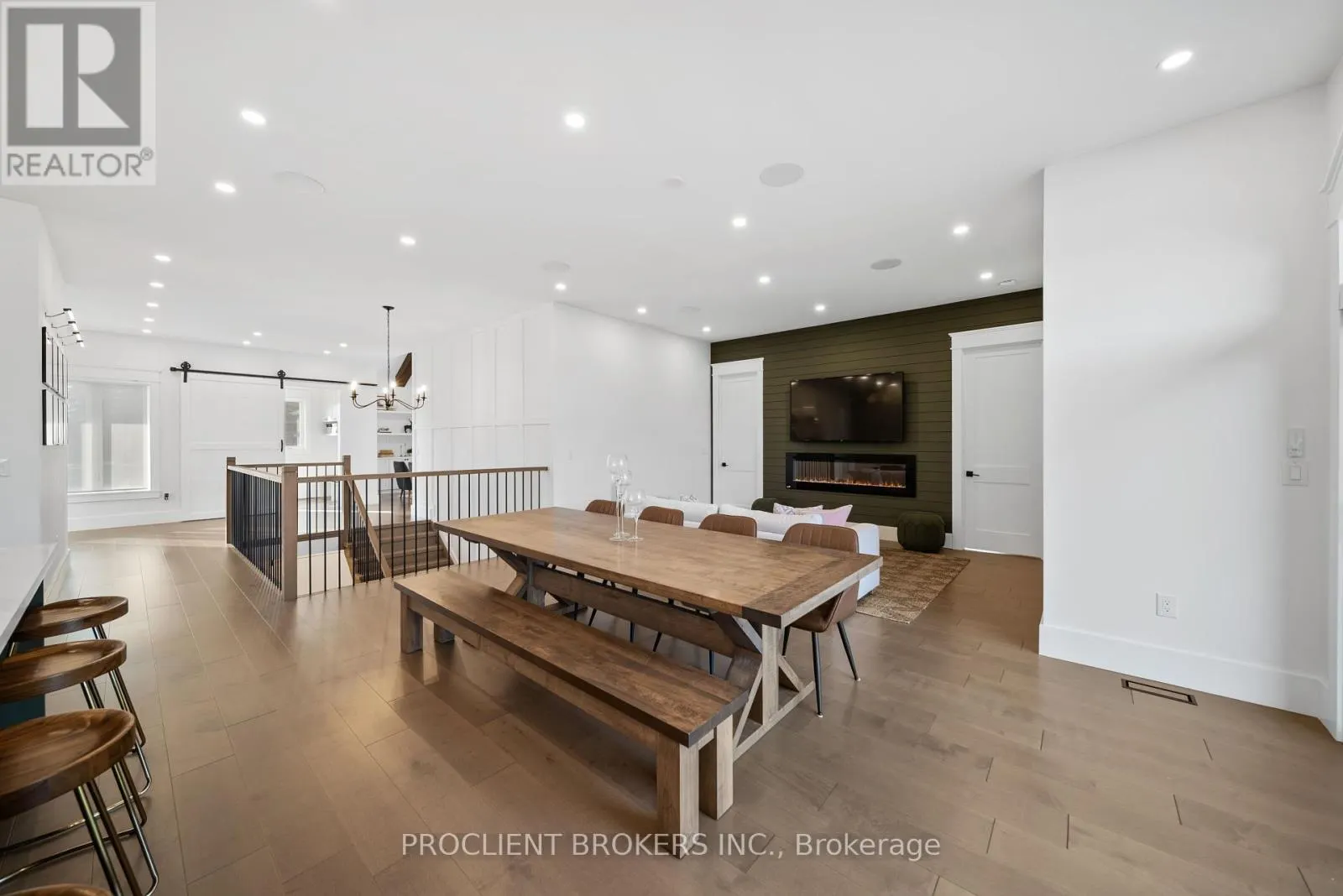 10223 GUELPH LINE
