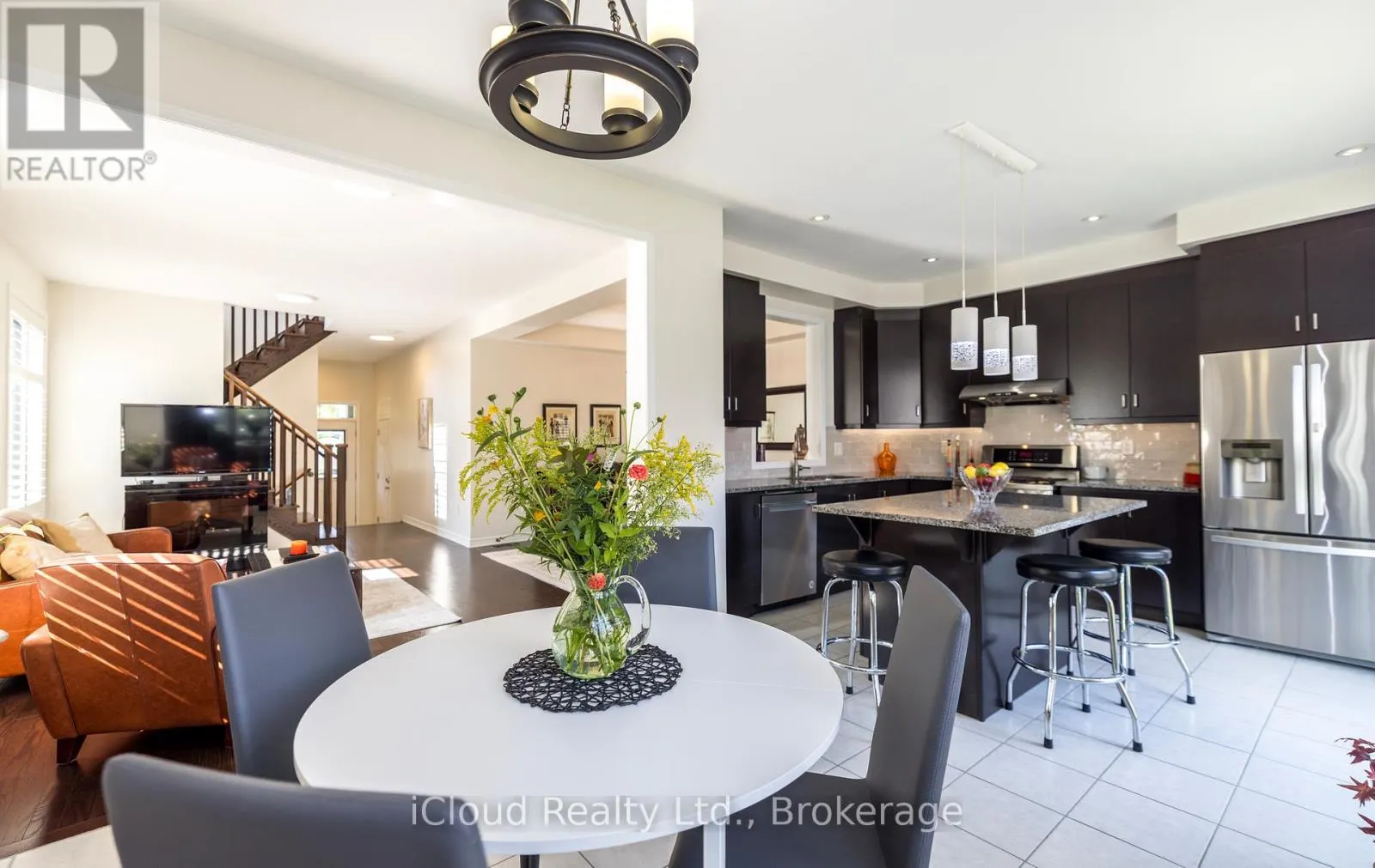 954 PENSON CRESCENT