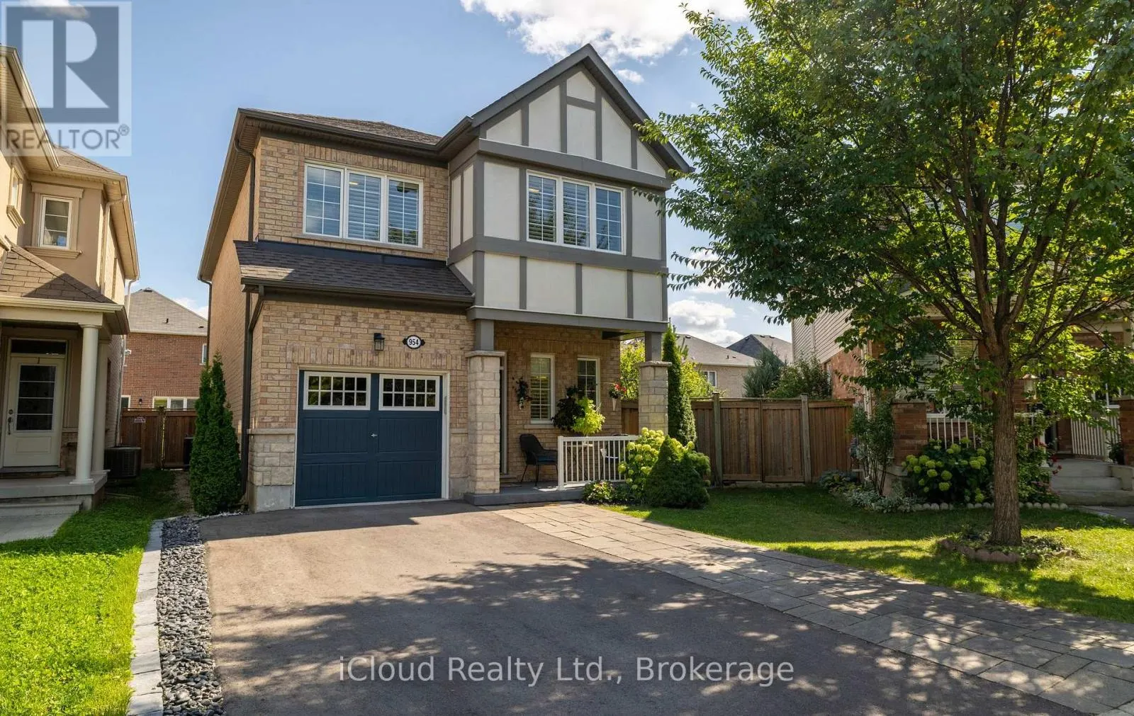 954 PENSON CRESCENT