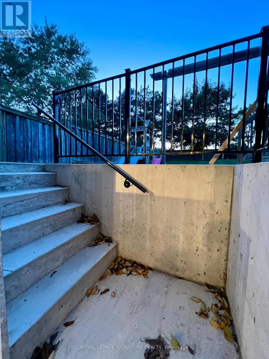 843 CEDARBRAE AVENUE