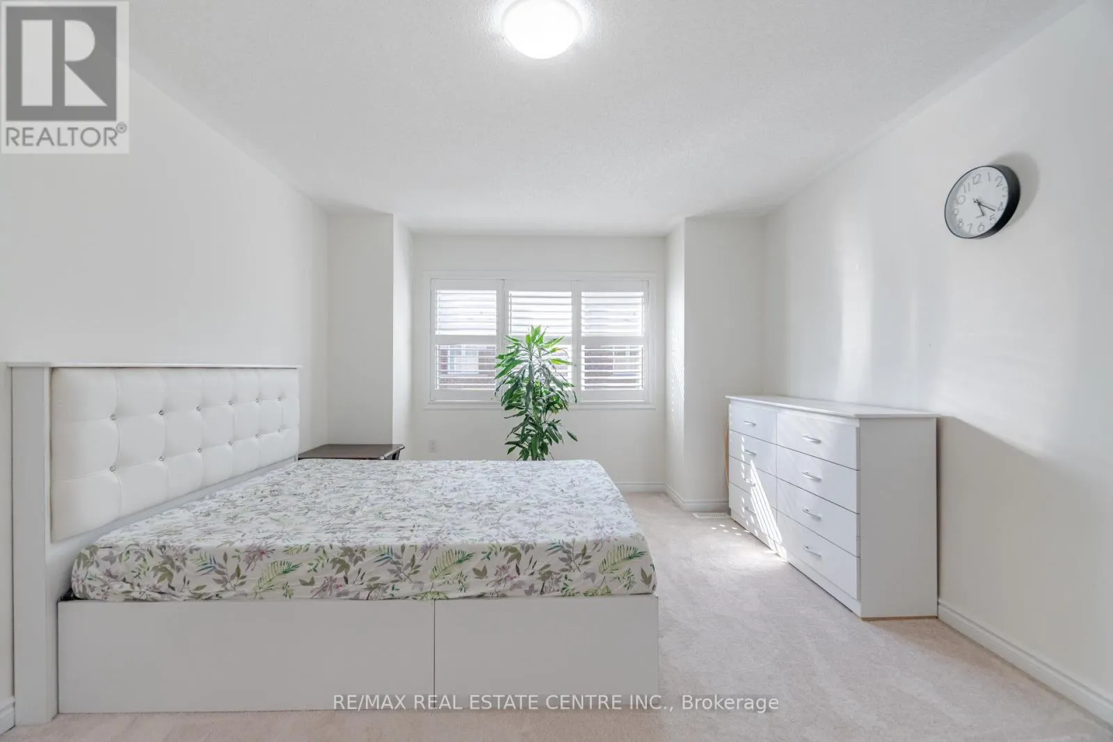 28 - 975 WHITLOCK AVENUE