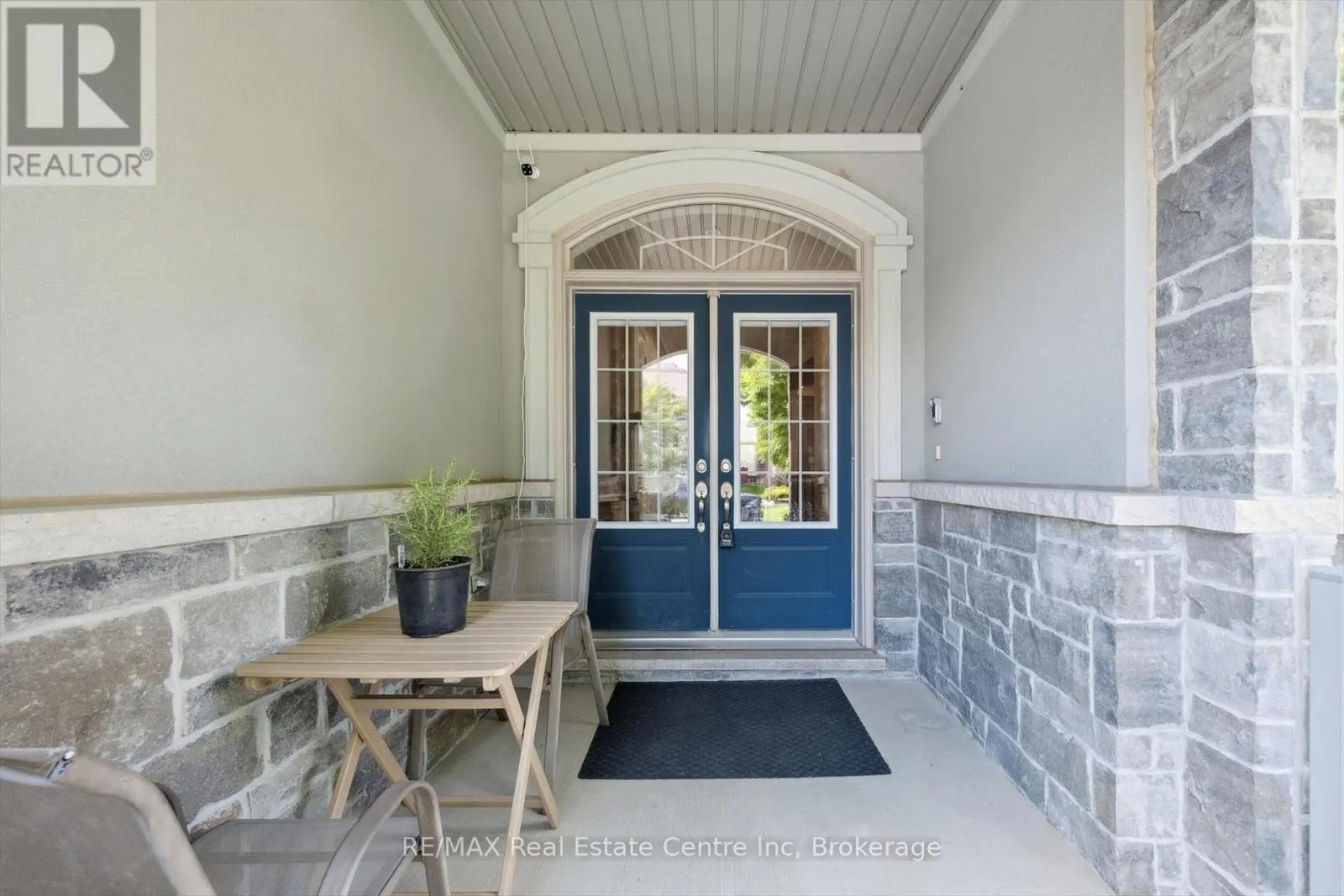 68 GENTLE FOX DRIVE
