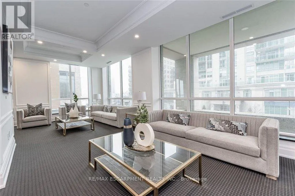 2101 - 2060 LAKESHORE ROAD