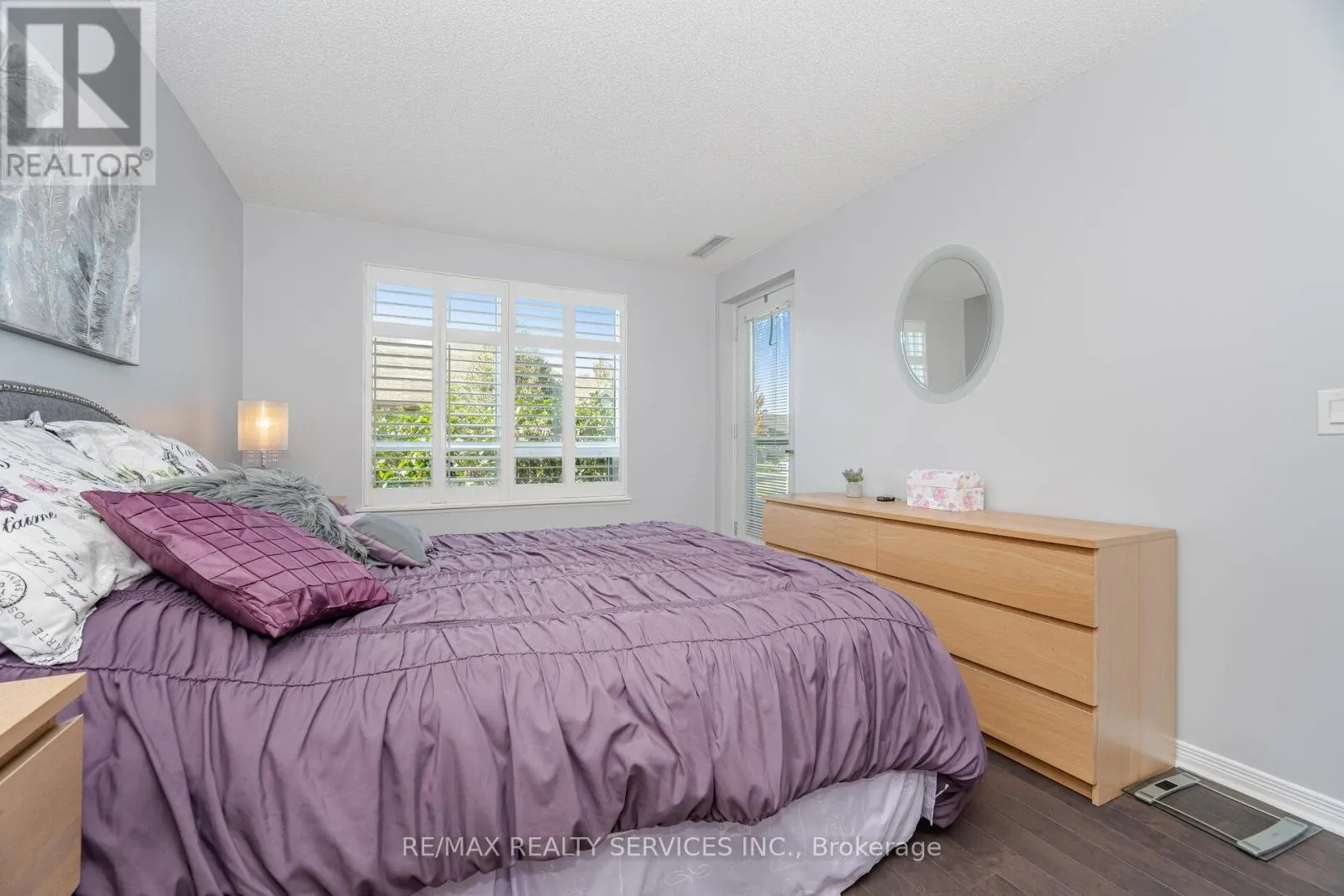 105 - 60 VIA ROSEDALE WAY