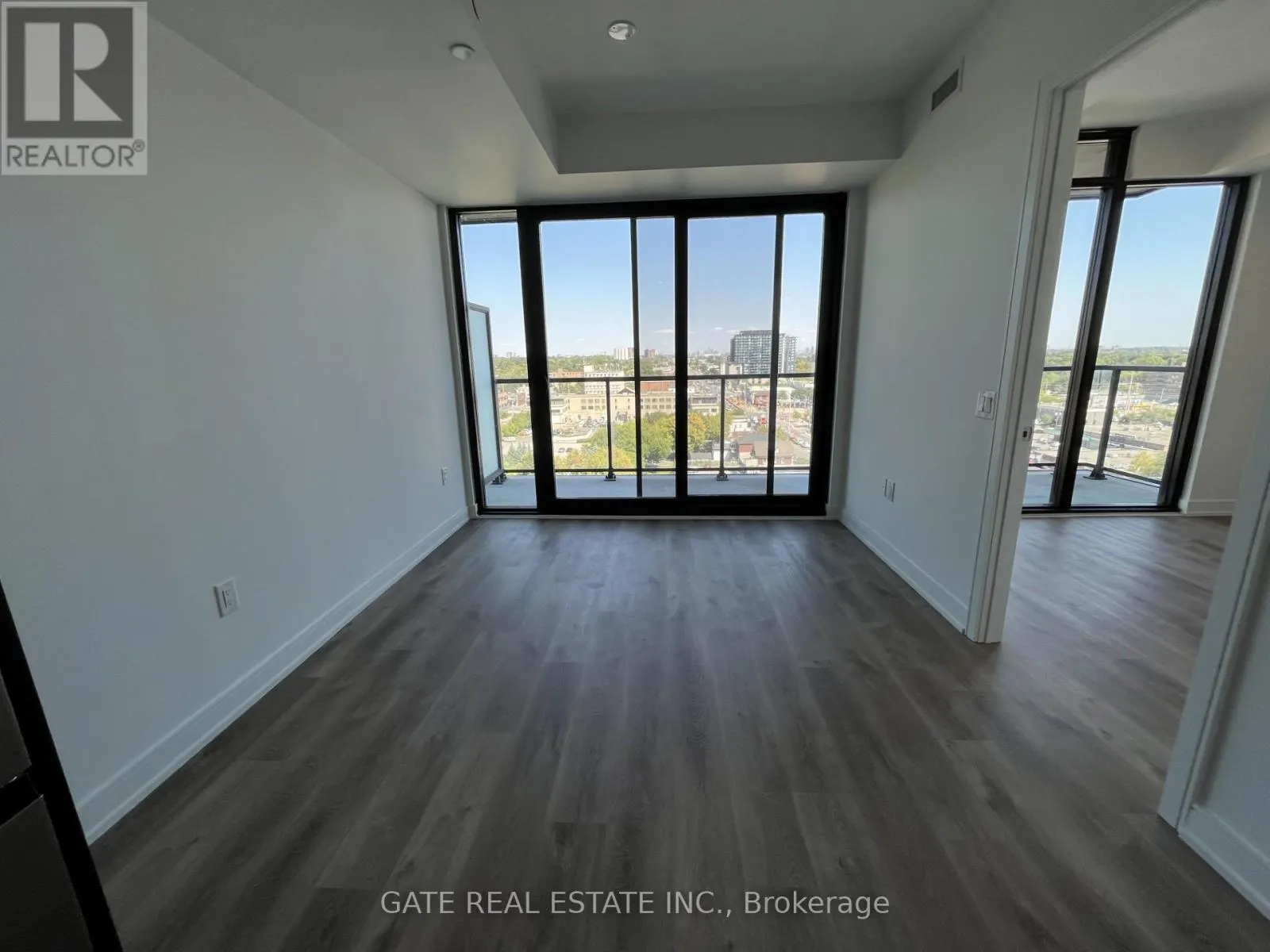 1002 - 3009 NOVAR ROAD