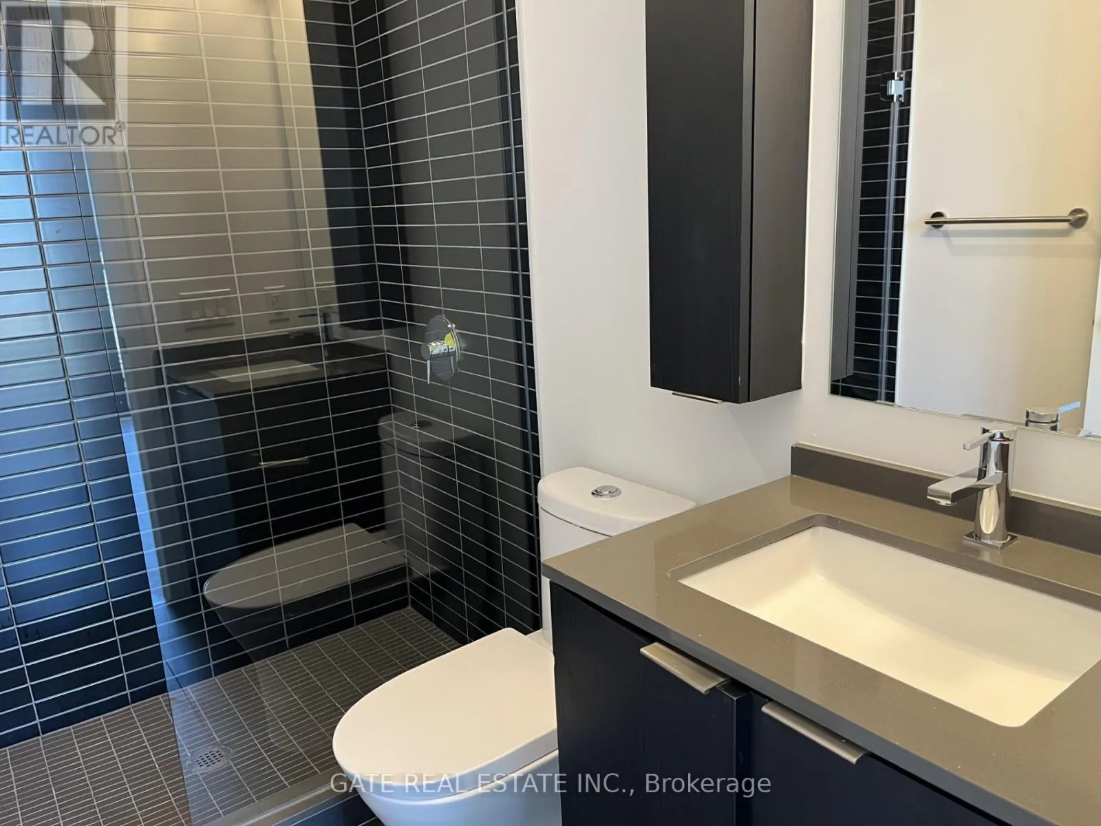 1002 - 3009 NOVAR ROAD
