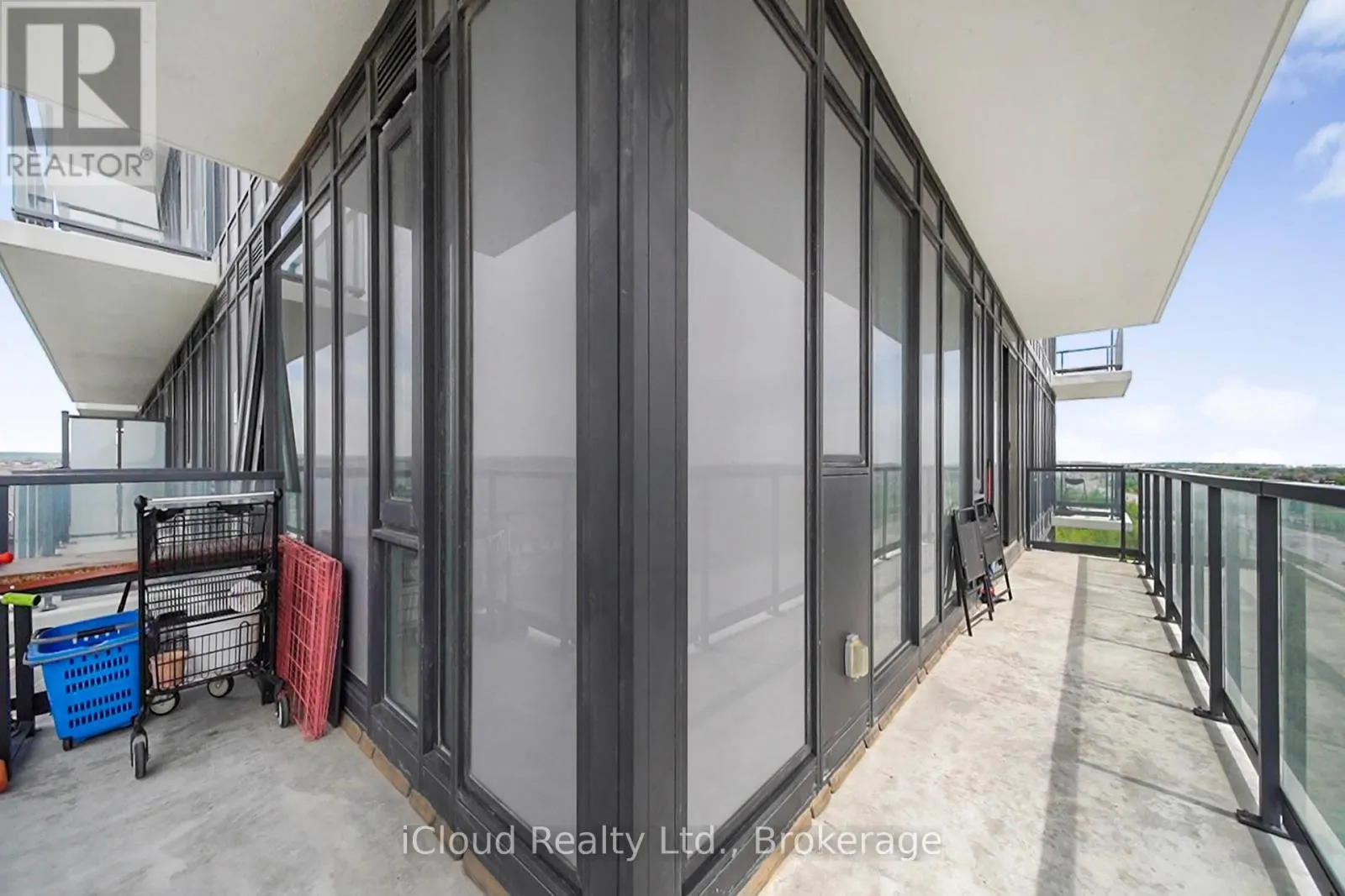 709 - 215 VETERANS DRIVE