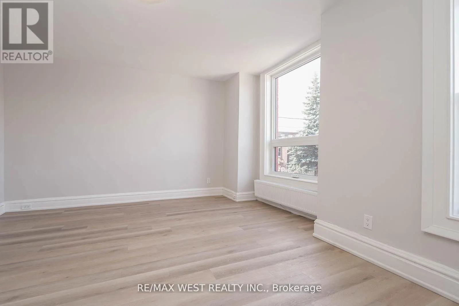 115 EDWIN AVENUE