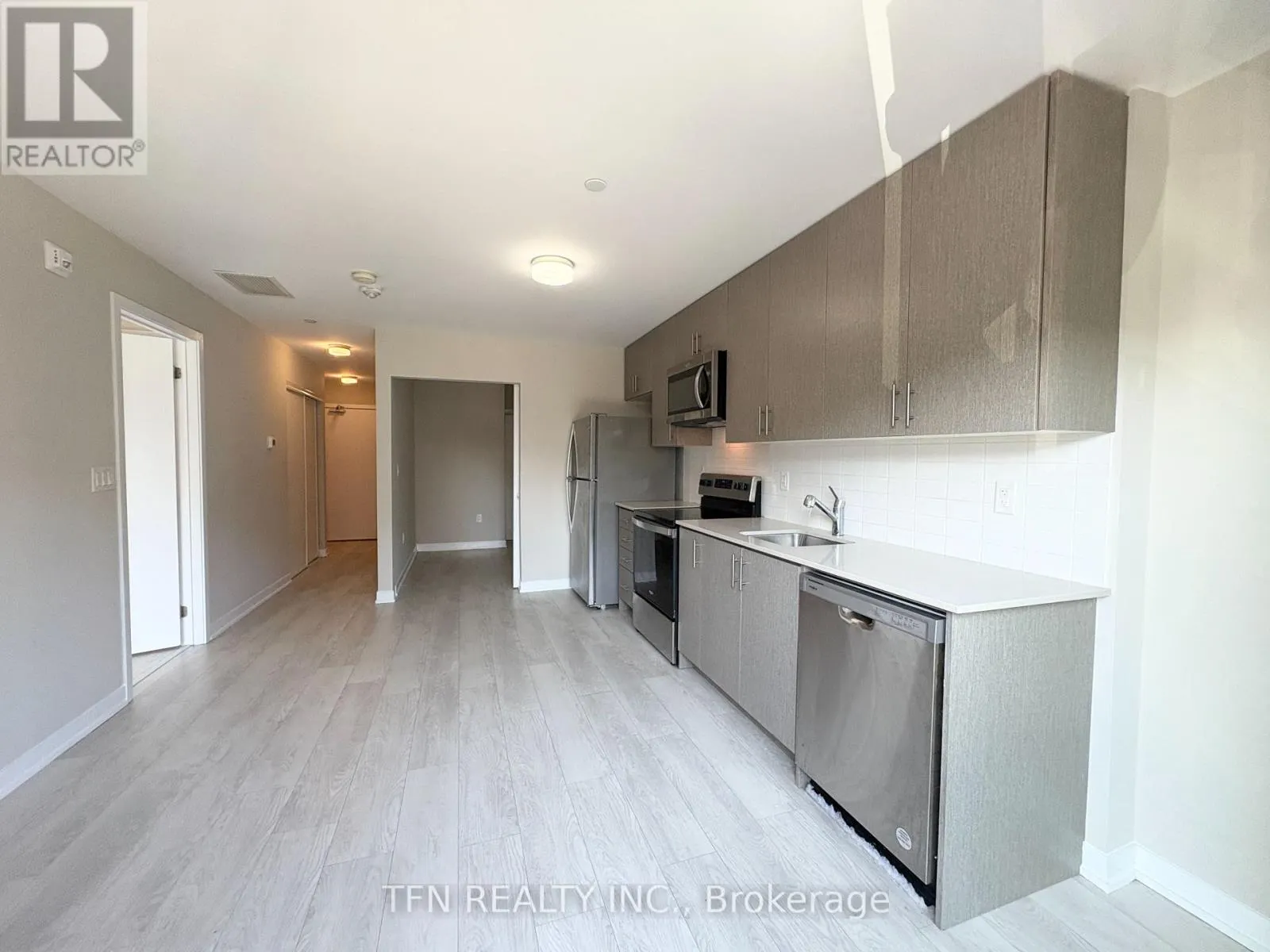 307 - 3401 RIDGEWAY DRIVE