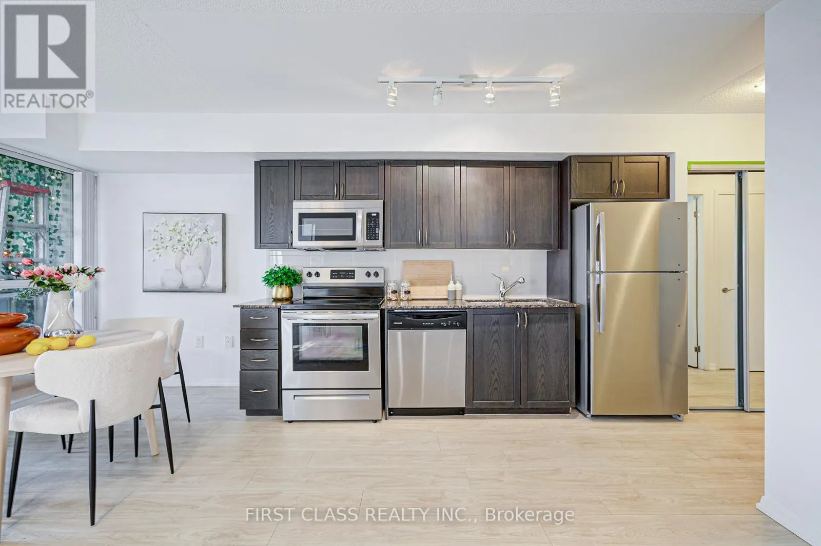 526 - 3091 DUFFERIN STREET