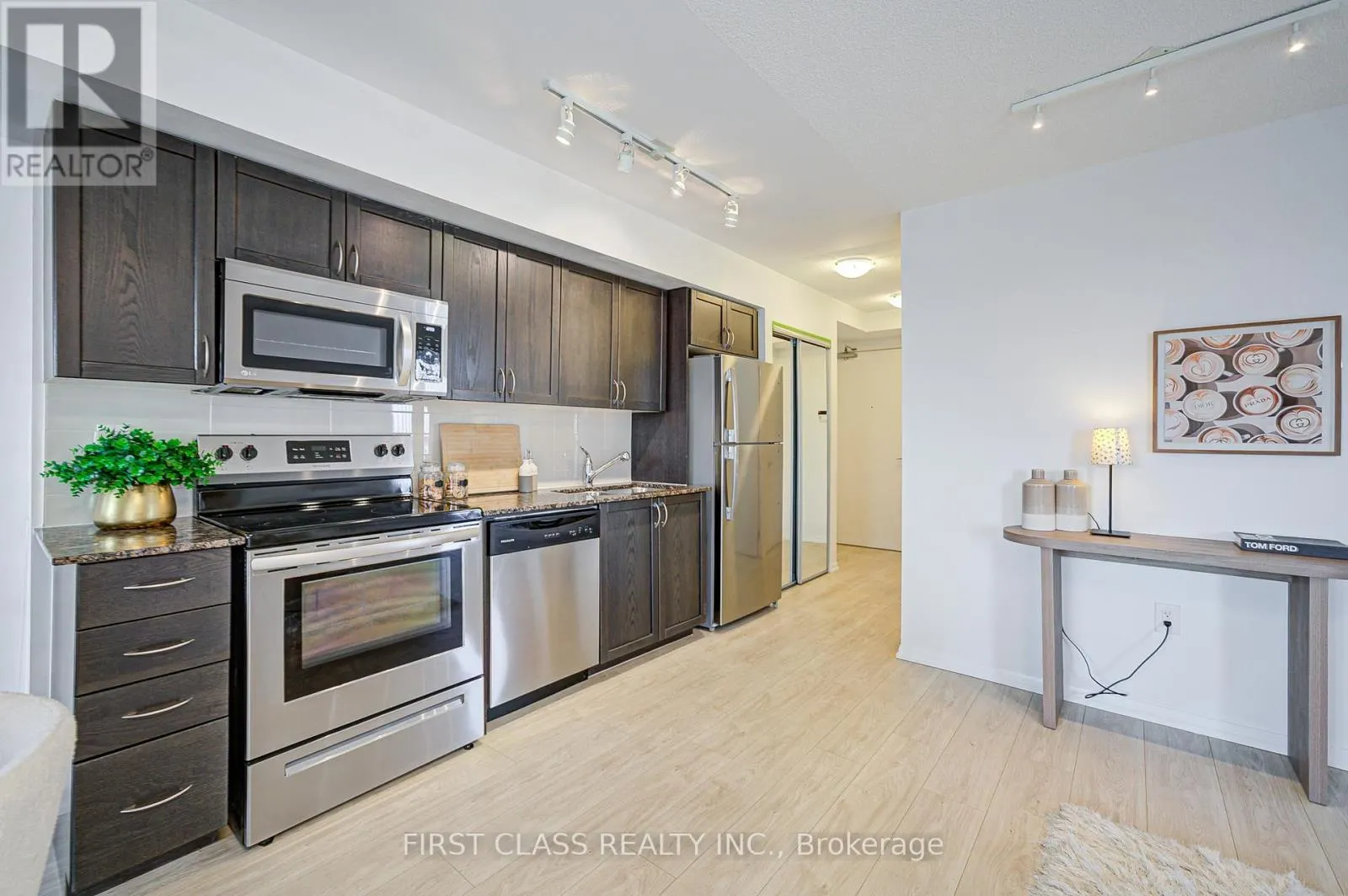 526 - 3091 DUFFERIN STREET